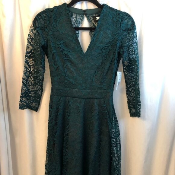 ALEXIA ADMOR V-Neck Lace Fit & Flare Dress Cutout Back Green XS NWT - Picture 5 of 8